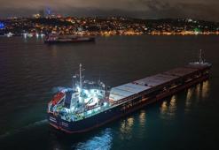 İstanbul Boğazı'nda makine arıza yapan gemi nedeniyle boğaz trafiği askıya alındı