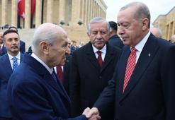 Cumhurbaşkanı Erdoğan'dan 'KAAN' desenli kravat tercihi