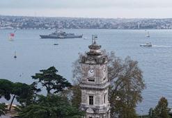 Dolmabahçe açıklarına demirleyen TCG Kemalreis havadan görüntülendi