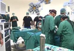 12 yıldır kasık ve karın ağrısı çeken hasta robotik cerrahiyle sağlığına kavuştu