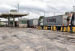 Kapıkule’de kontak kapatan TIR şoförlerinin eylemi sona erdi, geçişler başladı