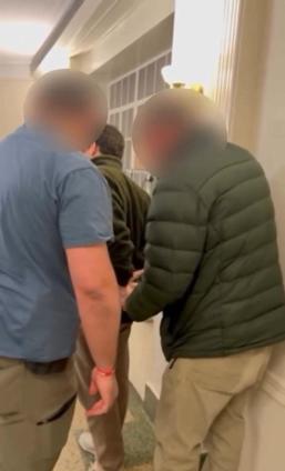 Eşi, Filistinli aktivist Mahmud Halilin gözaltına alındığı anları paylaştı