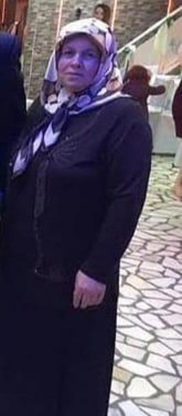 Ölen kız kardeşlerin bahçesindeki fındığın hasadını imece usulü mahalleli yaptı