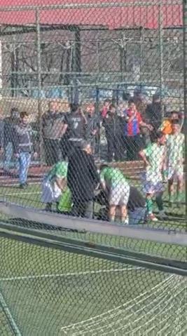 Tribünden hakeme skuter attı; o anlar kamerada