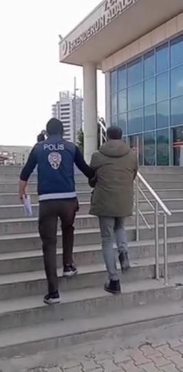 Kaskla girdiği apartman dairesinden 1 milyon 800 bin TL değerinde ziynet eşyası çaldı