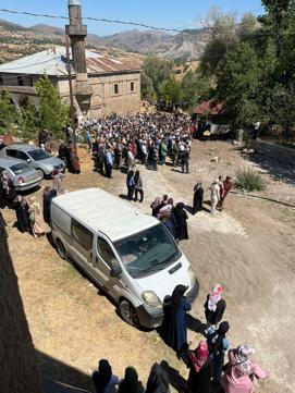 Düğün sonrası silahlı kutlamada ölen damat, toprağa verildi