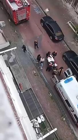 Avcılar’da darbedip yaraladığı eşini eve kilitledi