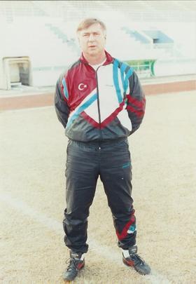 A Milli Futbol Takımının eski teknik direktörlerinden Piontek, hayatını kaybetti