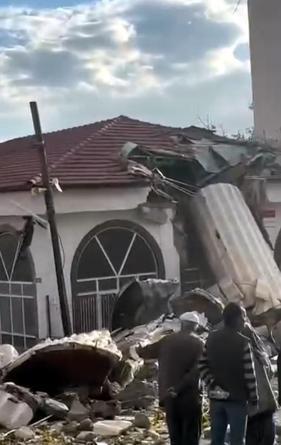 Ankarada 2 ilçede dolu yağdı