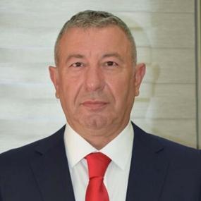 İş insanına silahlı saldırı kamerada