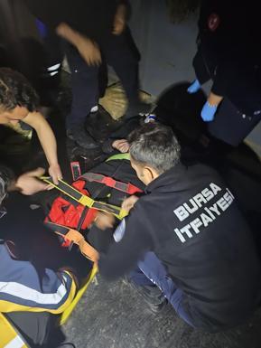 Bursada asansör boşluğuna düşen genç, ağır yaralandı