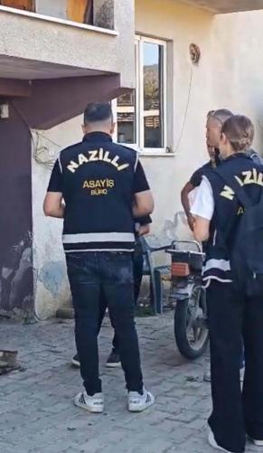 25 yıllık cinayet aydınlatıldı; 2 aylık kız kardeşini yastıkla boğmuş