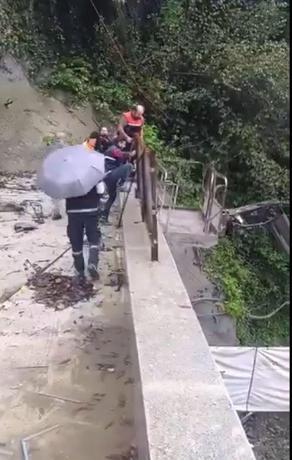 Rizede yağış, sel ve heyelana neden oldu