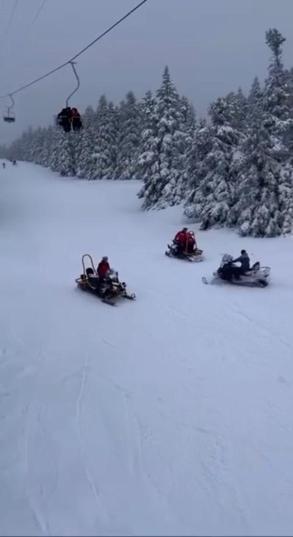 Uludağda telesiyej arızalandı; metrelerce yükseklikte mahsur kalan 51 kişi kurtarıldı