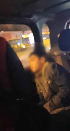 Beşiktaş’ta minibüs şoförü tartıştığı sürücünün aracının önünü kesti