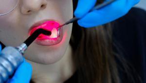 Doç. Dr. Altan’ın ‘hasarlı dokuların tamiri için düşük doz lazer tedavisi’ araştırması uluslararası dergide