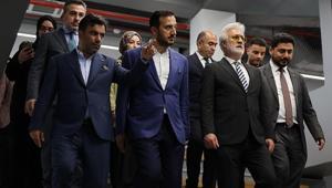 Tamer Karadağlı ‘Alev Alatlı Şehir Kütüphanesi ve Tiyatro Binası’nı ziyaret etti