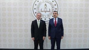 Bakan Tekin, Gürcistan Eğitim, Bilim ve Gençlik Bakanı Mikanadze ile bir araya geldi