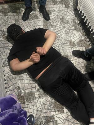 Esenyurtta haraç almak için aynı iş yerine 9 defa silahlı saldırı düzenleyen şüpheliler kamerada