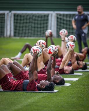Trabzonspor’da Fenerbahçe maçı hazırlıkları sürüyor