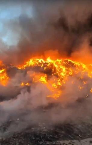 Adanada geri dönüşüm fabrikasında çıkan yangın kontrol altında