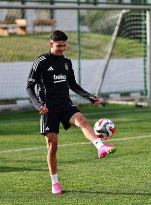 Beşiktaşta Yasin Özcan ilk antrenmanına çıktı