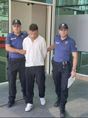 Ankarada trafikte döner bıçaklı tehdide tutuklama