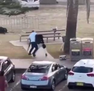 Avustralya Başbakanı Albanese, silahlı saldırıda saldırgana müdahale eden Ahmedi ziyaret etti