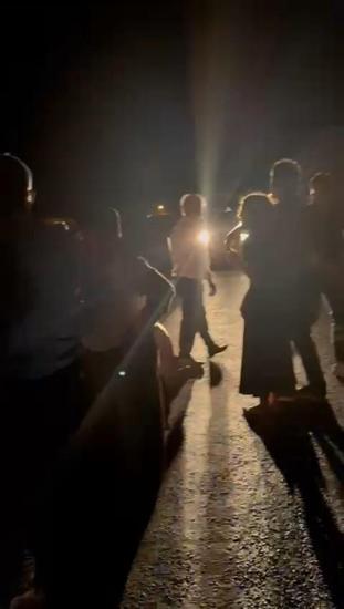 Siirtte düğünden dönenleri taşıyan minibüs devrildi: 6’sı çocuk, 15 yaralı