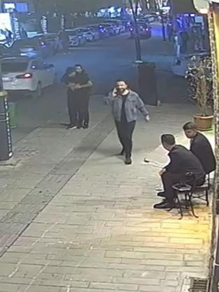 Yürürken limon boğazına kaçtı, Heimlich manevrasıyla kurtarıldı