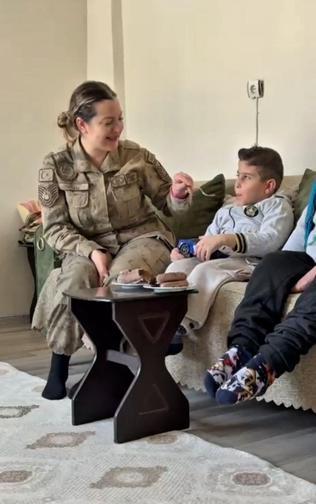 Jandarmadan bedensel engelli Doğanay’a doğum günü sürprizi