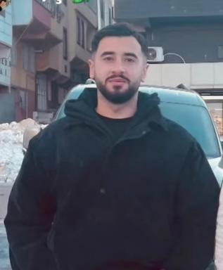 Evine giderken boğazından bıçaklanıp öldürüldü