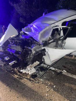Burdurda 4 aracın karıştığı zincirleme kaza: 4 ölü, 11 yaralı