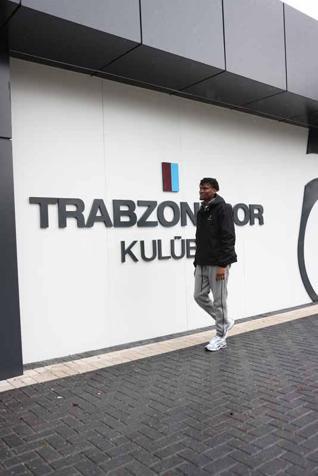 Chibuike Nwaiwu: Trabzonspor’da kupalar kazanmak istiyorum