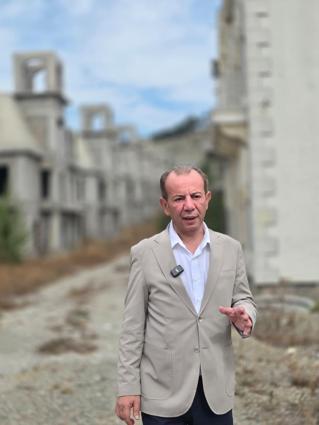 Tanju Özcandan şato villalar talebi