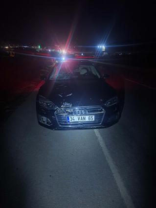 Yolun karşısına geçerken otomobilin çarptığı Emirhan öldü; kaza kamerada