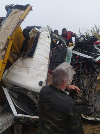 Şanlıurfada kamyonlar çarpıştı: 1 ölü, 1 yaralı