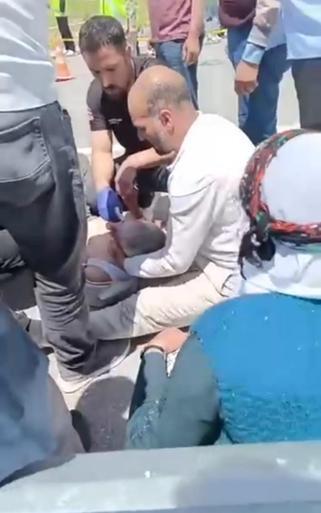 Hafif ticari araç ile kamyonet kafa kafaya çarpıştı; 4 ölü, 2 yaralı