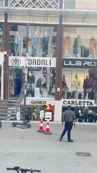 Güngören’de iade ettiği kargonun ücreti nedeniyle çıkan kavgada silahla ateş açtı: 2 yaralı