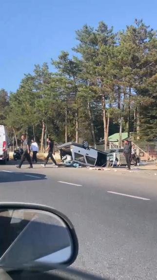 Kavşakta otomobil, başka araç ile çarpıştı; sürücü yaralı