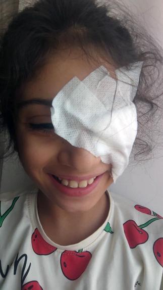 Şeyma ‘plastik’ sanılan gözlük camı kırılıp gözüne batınca sağ gözünü kaybetti; aile şikayetçi oldu