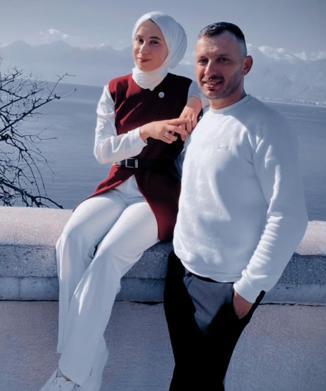 Gelin çiçeğini, oğlunun mezarının başına koydu