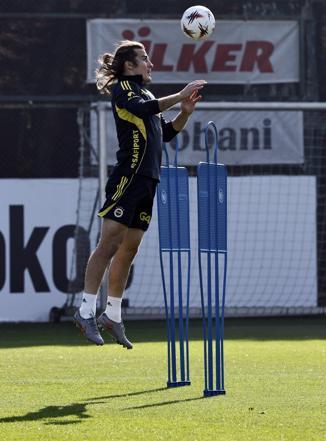 Fenerbahçe, Viktoria Plzen maçı hazırlıklarına başladı