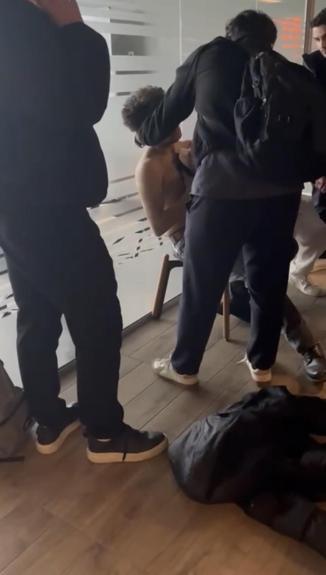 Beyoğlu’nda üniversitede dönem ödevi kavgasında arkadaşını göğsünden bıçakladı