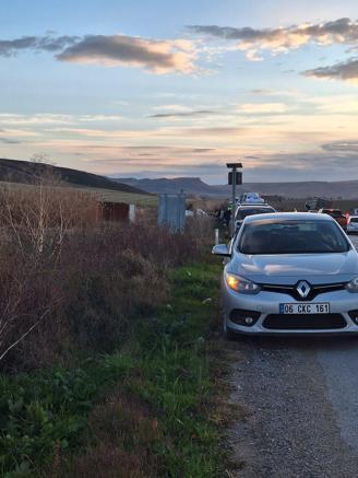 Otomobille TIR çarpıştı; estetik doktoru öldü, 5 kişi yaralandı