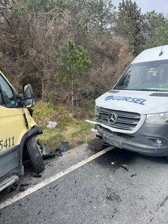 Sarıyer’de sollama yapan taksiyle yolcu minibüsü çarpıştı: 1 ölü 4 yaralı