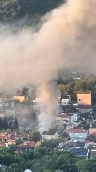 Sarıyerde gecekonduda yangın çıktı; 2 kardeşten biri hayatını kaybetti