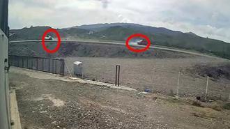 Bingöl'de otomobil ile sürücü kursu aracının çarpıştığı kaza kamerada: 2 yaralı