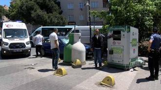 Maltepe’de giysi kumbarasında mahsur kalan çocuğu itfaiye kurtardı