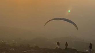 Yamaç paraşütçüsü kalkış sırasında kaza geçirdi